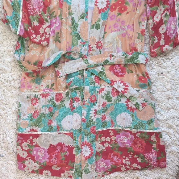 Trade Do Not Buy- Spell Delilah Multicolor Floral Kimono Robe - Picture 2 of 7